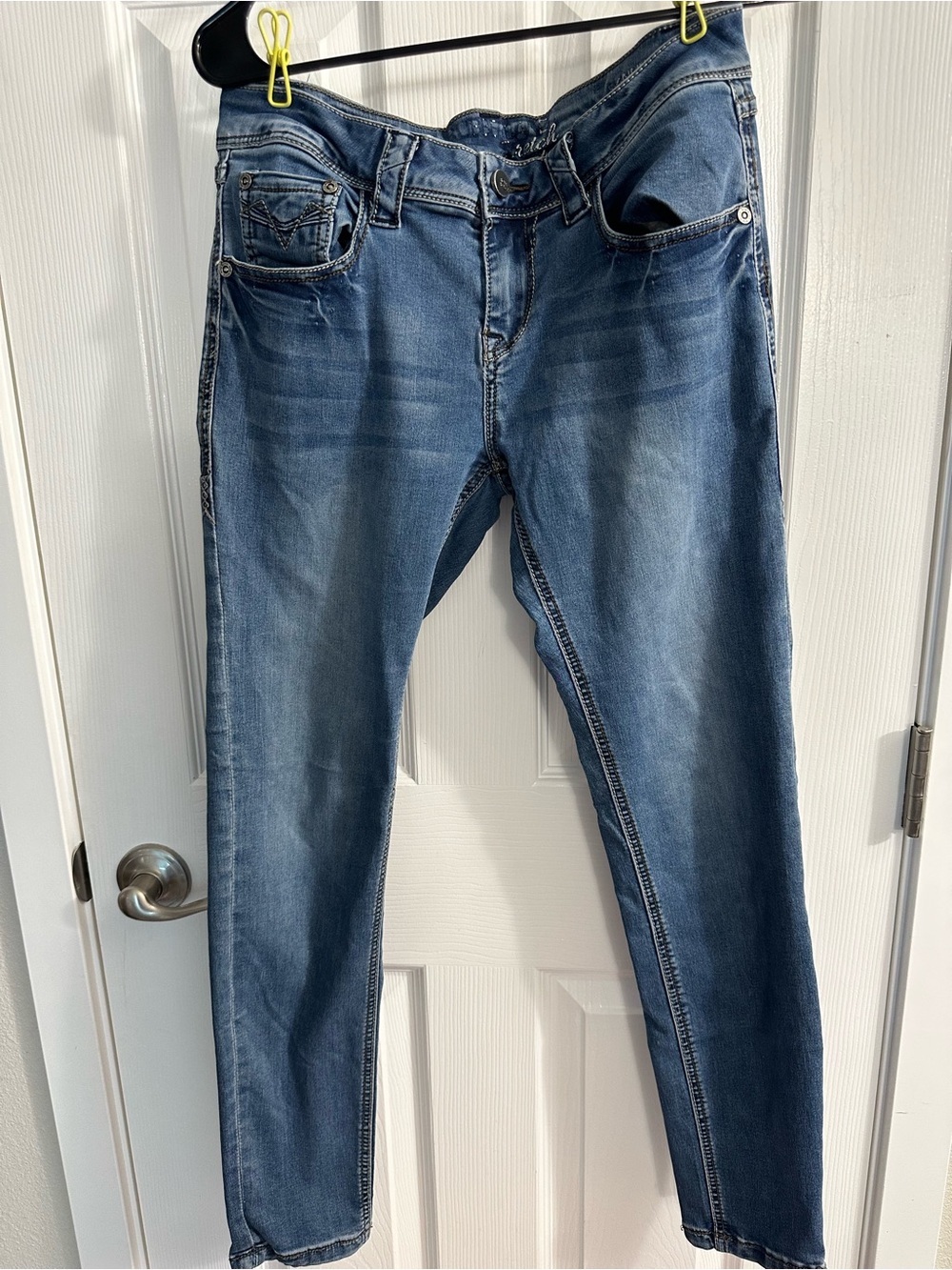 Women's Rose Royce Skinny Jeans in Medium Blue Wash Size 29